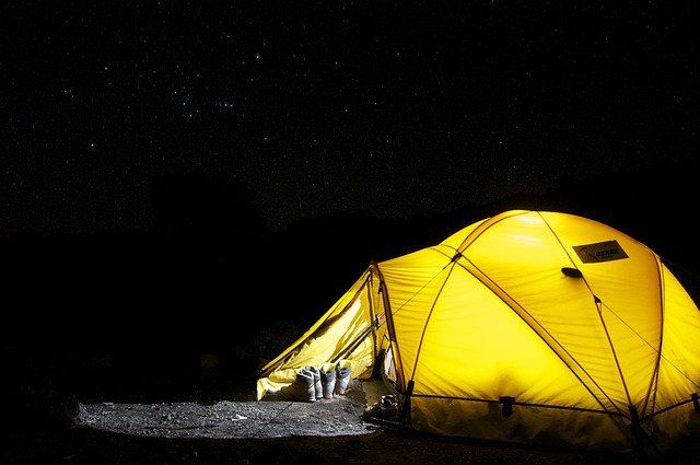 Tente de randonnée : avoir le bon matériel pour dormir en rando